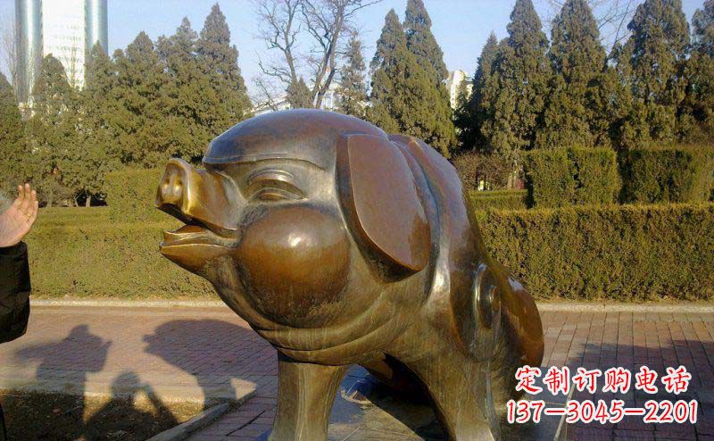 泰安定制公园猪铜雕