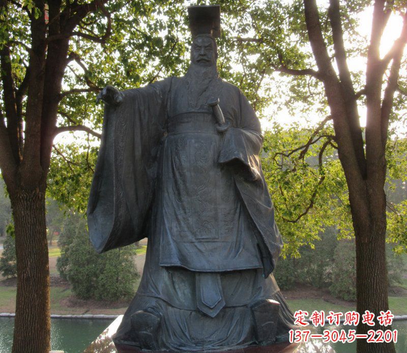泰安古代皇帝刘邦铜雕