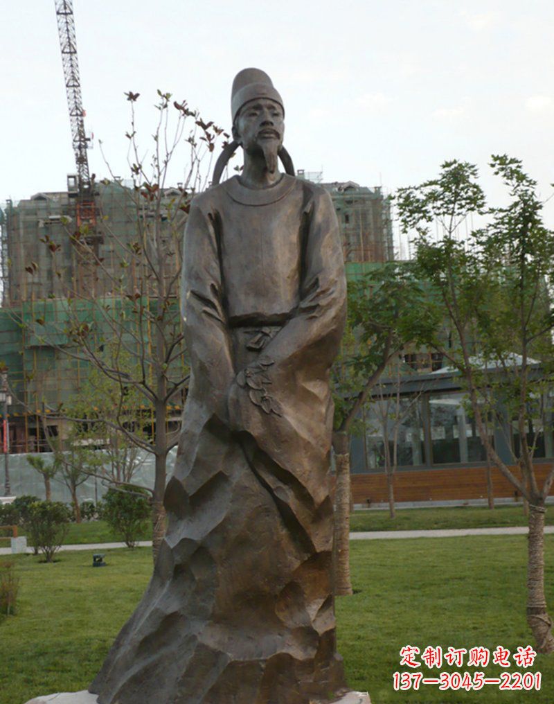 泰安精美古风犹存,高雅李白铜雕