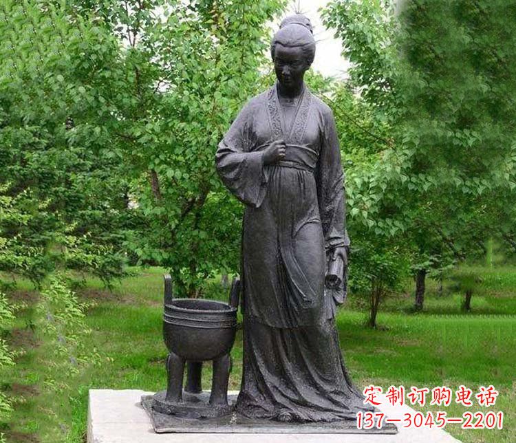 泰安古代名人李清照铜雕