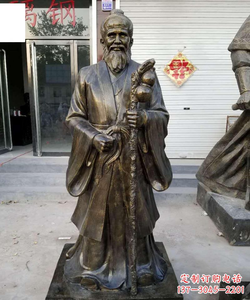 泰安珍藏古代名医孙思邈铜雕塑