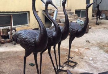 泰安雕刻精致灵动的丹顶鹤铜雕