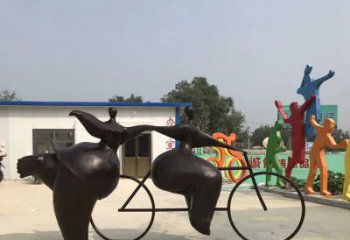 泰安青春无悔，精致自行车雕塑