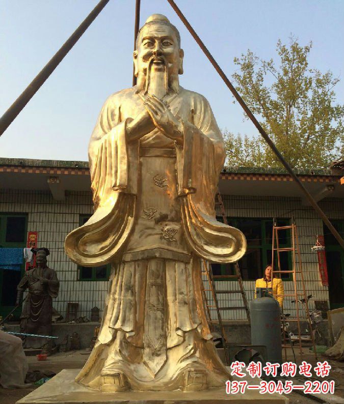 泰安孔子铜雕--象征传统智慧的艺术