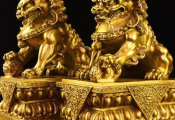 泰安故宫金狮子雕塑，精工细技定制爱心图案