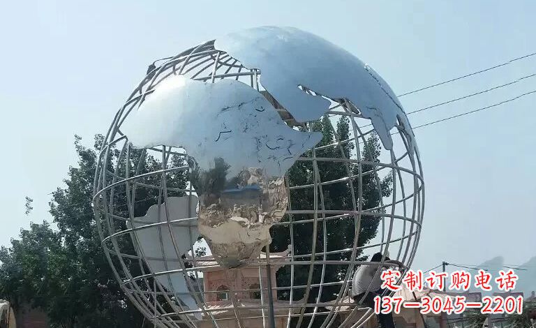 泰安用艺术充实空间,精工制作高品质不锈钢地球仪雕塑