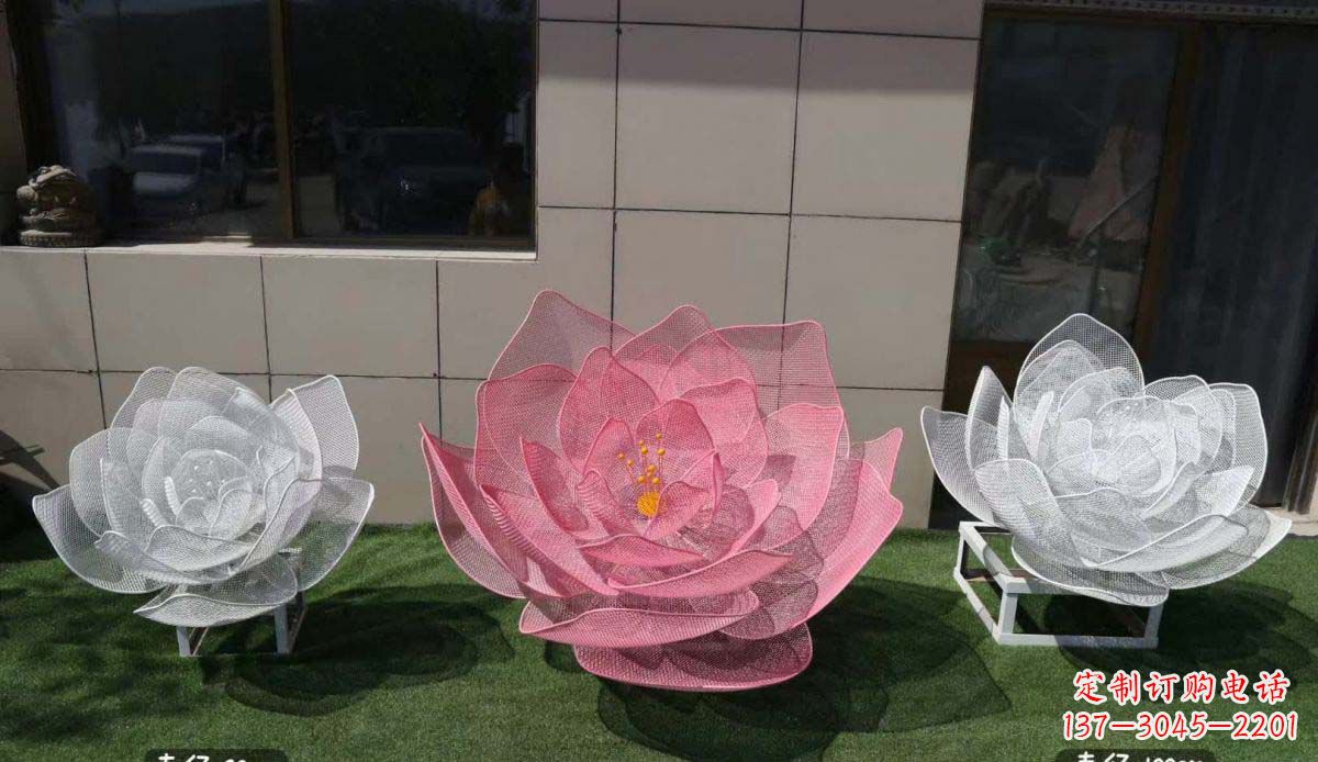 泰安精美雕刻的不锈钢荷花雕塑