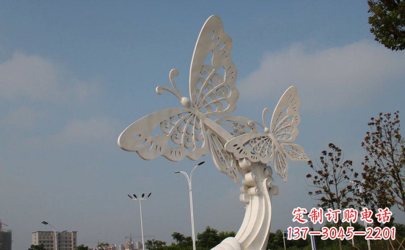 泰安广场不锈钢蝴蝶雕塑 (2)