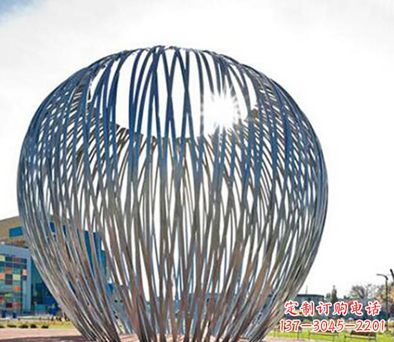 泰安中领雕塑|铸就不锈钢树叶风雕塑