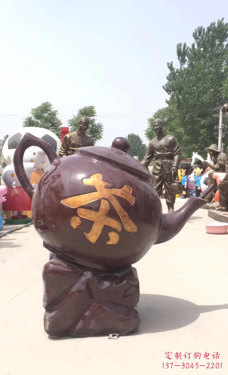 泰安广场茶壶景观铜雕塑