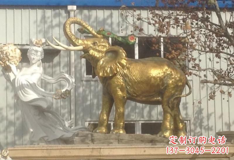 泰安广场大象雕塑