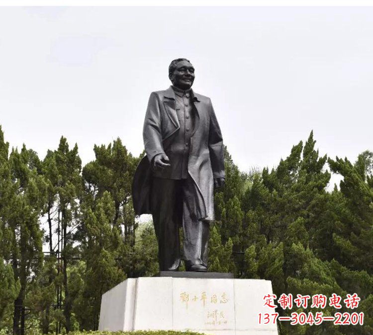 泰安尊贵经典,中国历史巨人邓小平铜雕