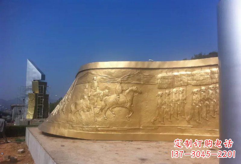 泰安广场锻铜书卷雕塑