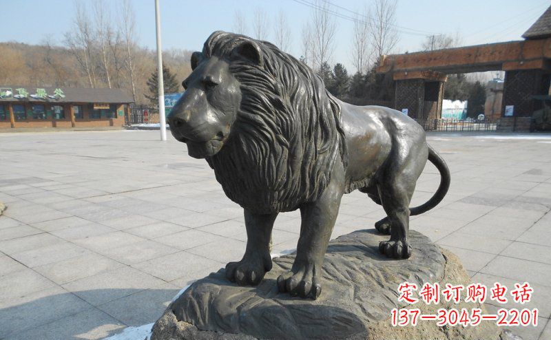 泰安中领雕塑推出一款精美的华丽非洲狮铜雕,将…