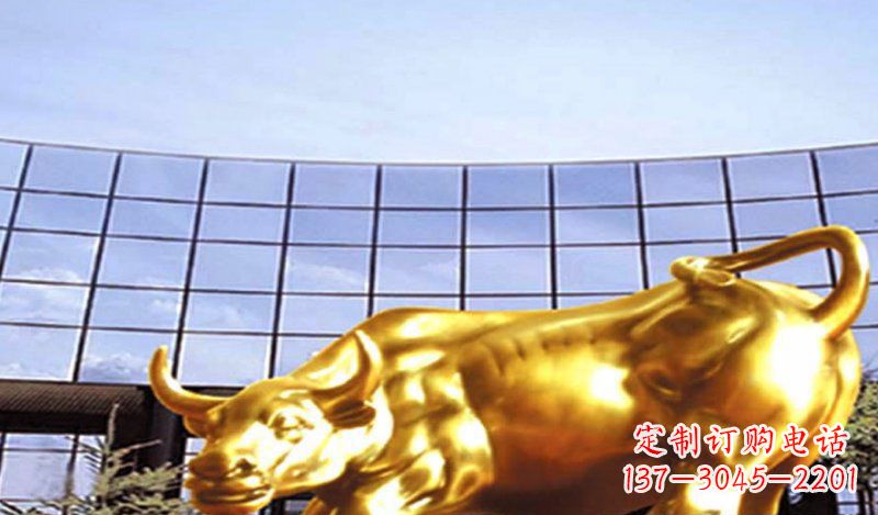 泰安广场华尔街牛动物铜雕