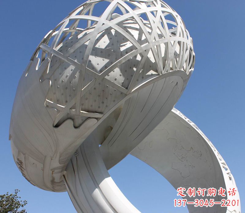 泰安艺术品级不锈钢戒指雕塑
