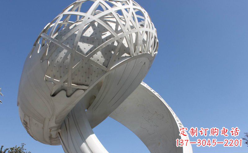 泰安中领雕塑珠宝戒指雕塑是一款以不锈钢为原材…