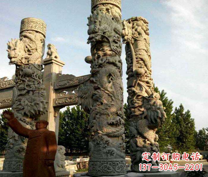 泰安广场景观大理石龙柱石雕