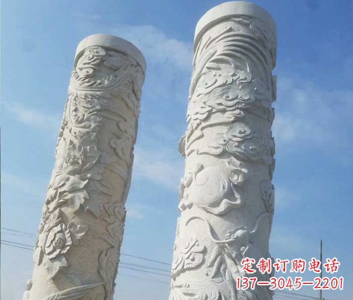 泰安艺术化的广场龙柱石雕