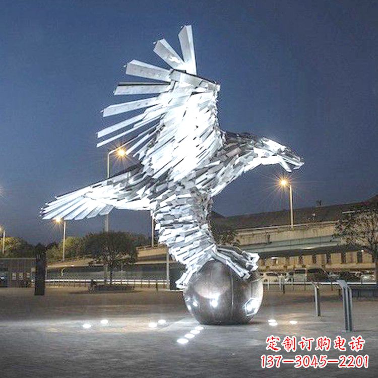 泰安广场老鹰不锈钢景观雕塑