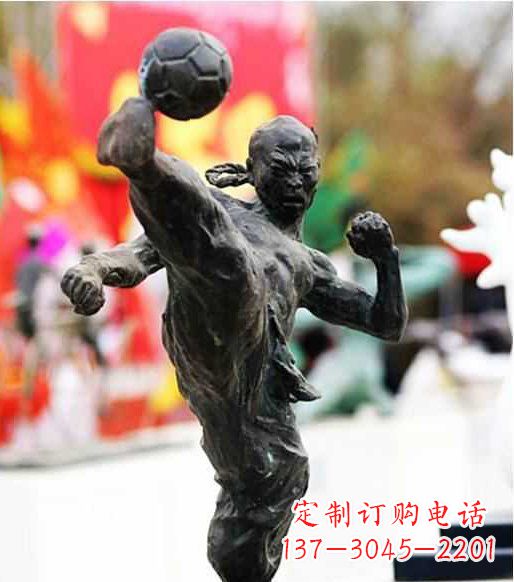 泰安足球雕塑:展现无限自由