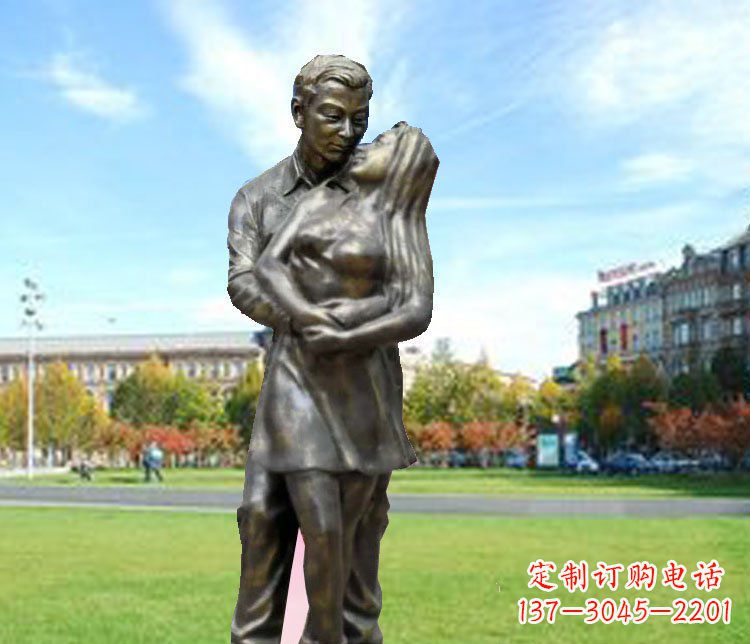 泰安一颗爱的心,用铜雕情侣人物雕塑表达