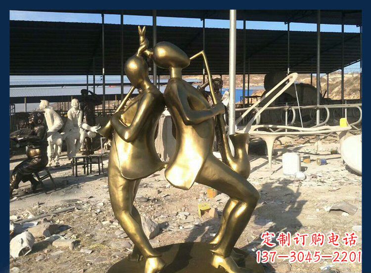 泰安中领雕塑:优雅萨克斯铜雕贴金吹管人物雕塑