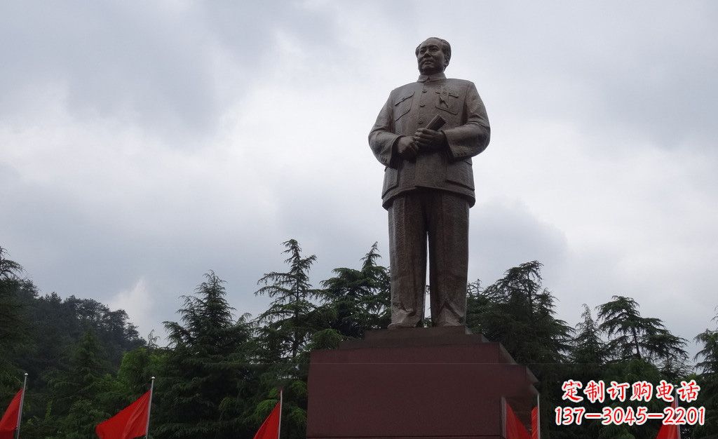 泰安甄选传奇,以毛泽东雕塑勾勒历史轮廓