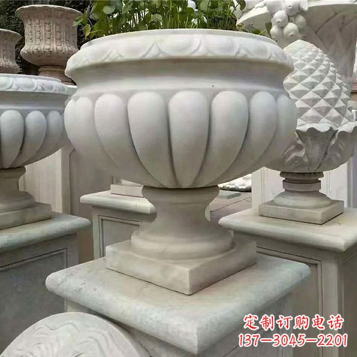 泰安优雅的汉白玉花盆雕塑