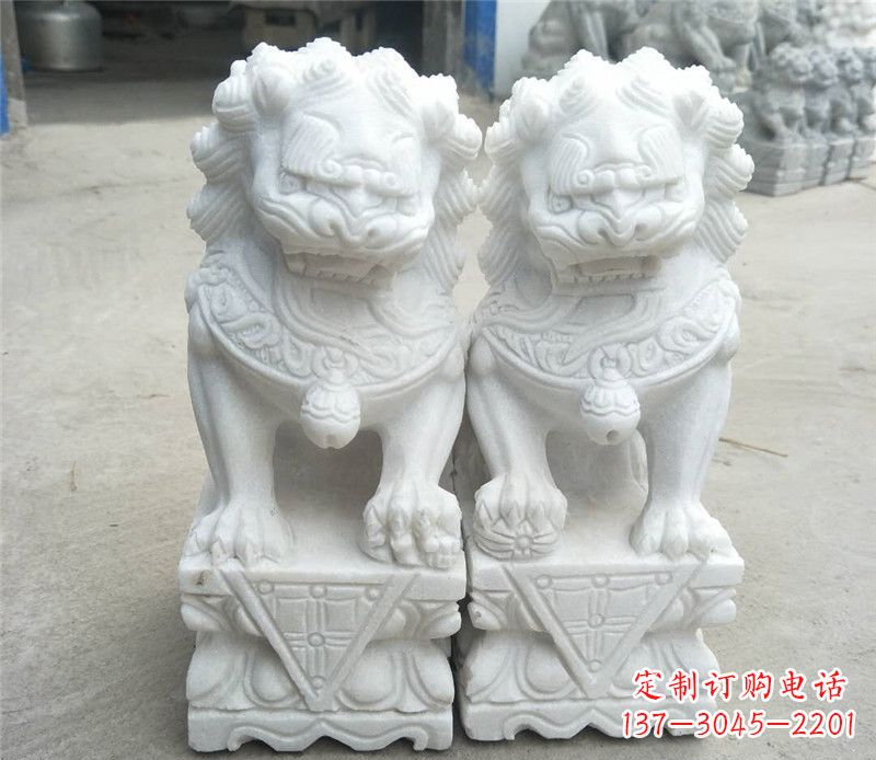 泰安定制精美的汉白玉酒店吉祥狮子门墩