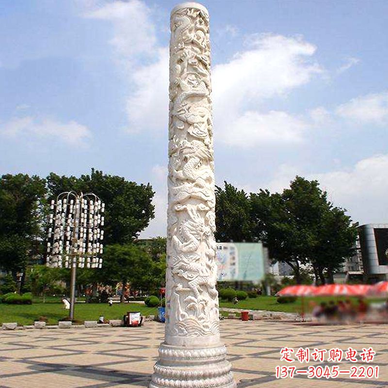 泰安汉白玉石雕刻龙柱是由中国领雕塑厂家定制的…