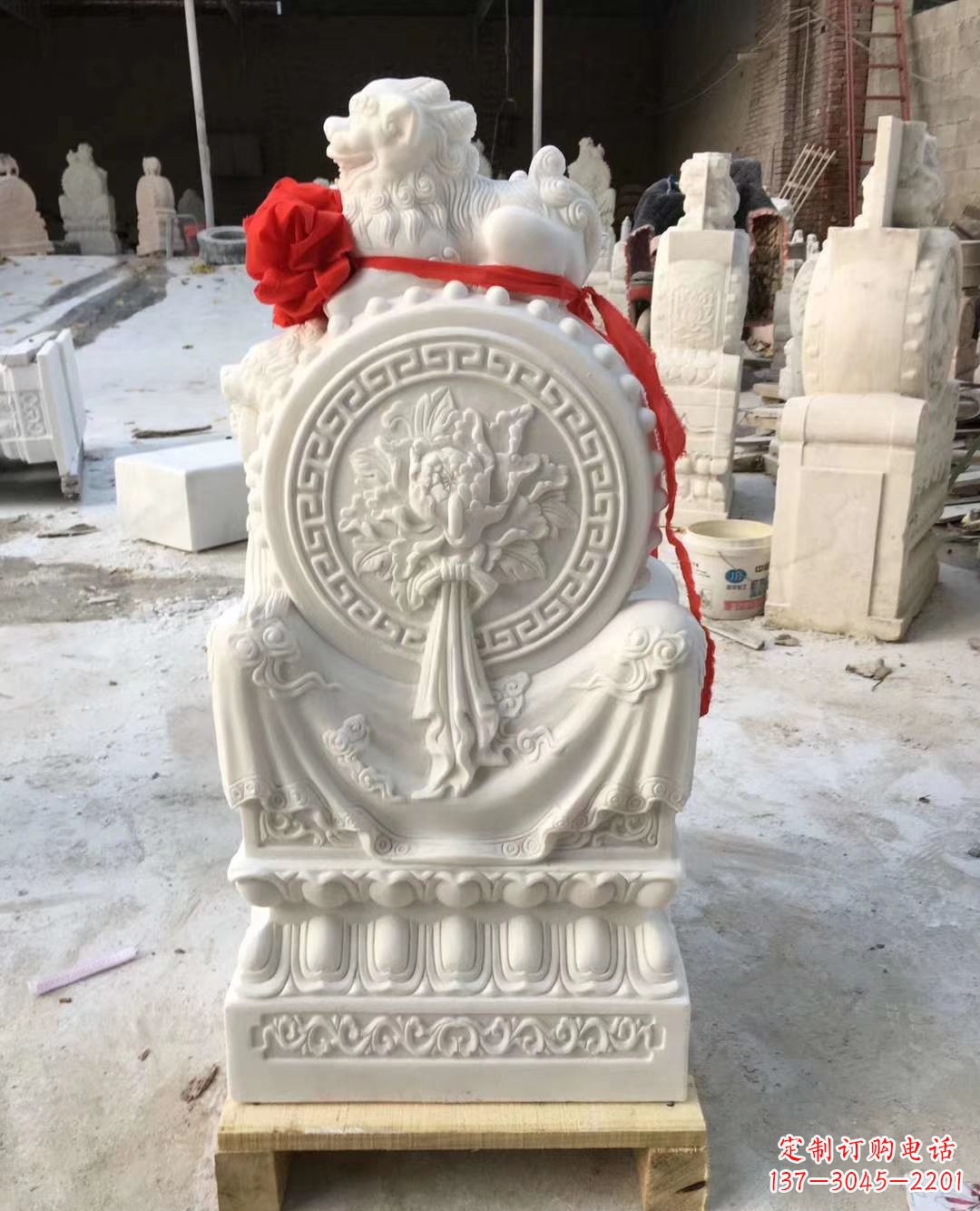 泰安纯手工汉白玉狮子雕塑