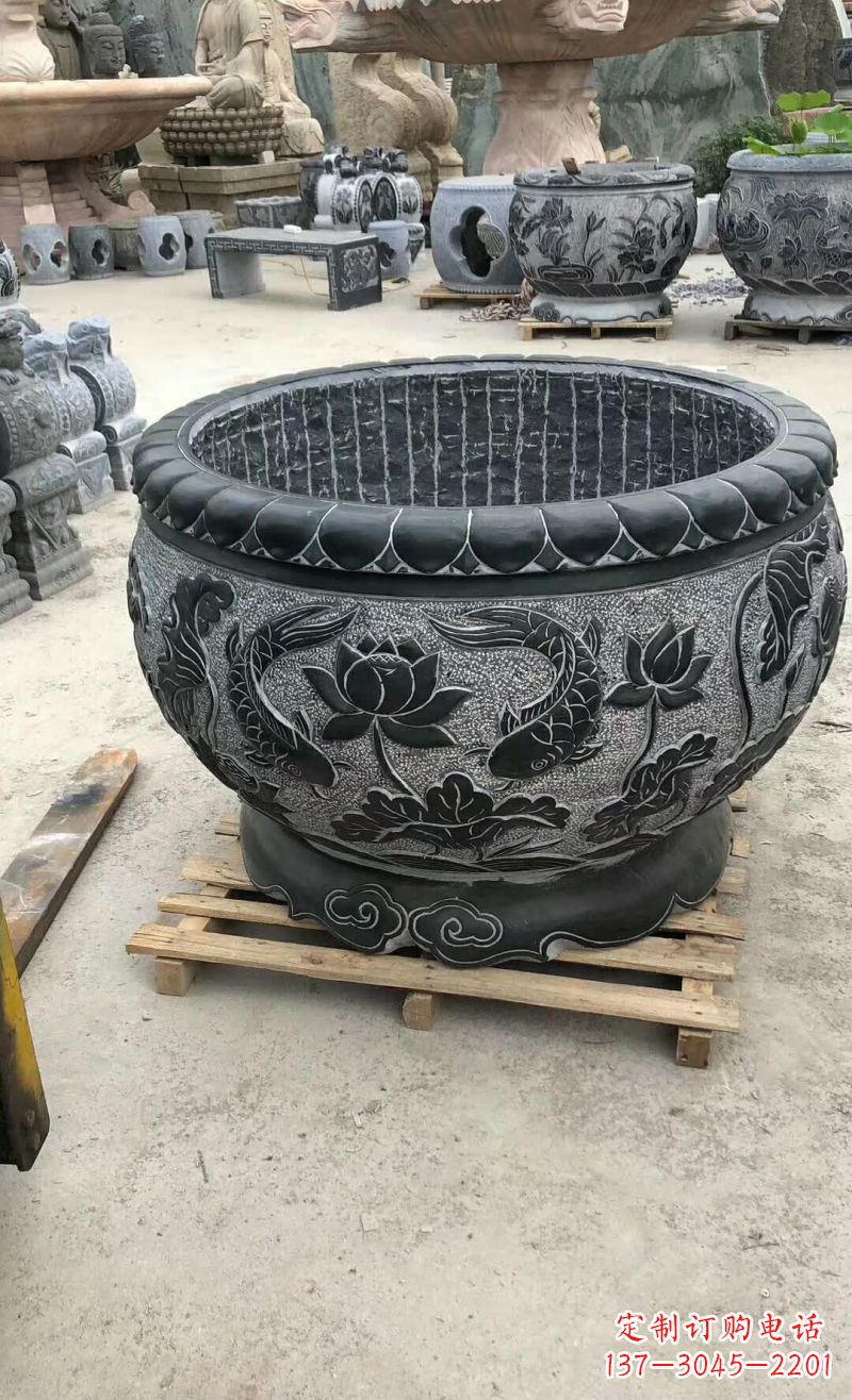 泰安荷花鲤鱼石浮雕水缸,精美独特的艺术之作