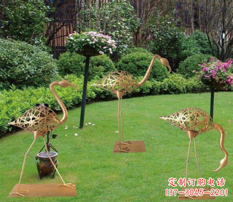 泰安逼真大型火烈鸟雕塑