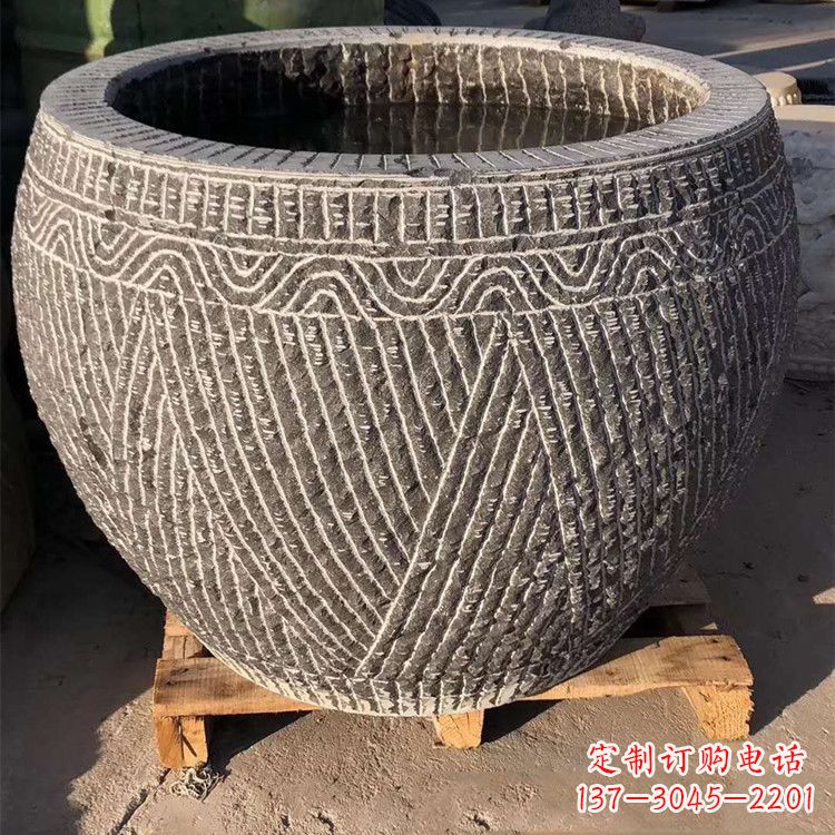 泰安花园石头鱼缸