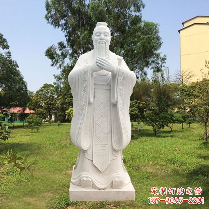 泰安华师的孔子雕塑