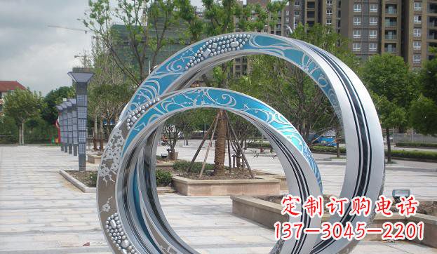 泰安铸造精良的不锈钢圆环雕塑