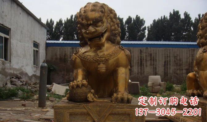 泰安黄铜踩球故宫狮子铜雕