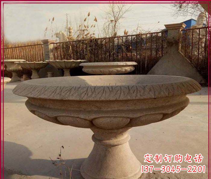 泰安黄锈石花盆雕塑,让花园更加美丽