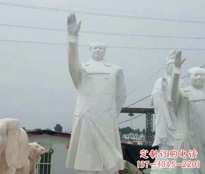 泰安毛泽东伟人石雕,永载史册