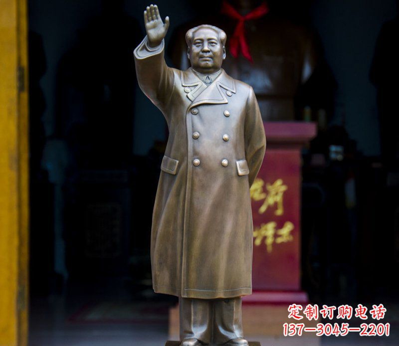 泰安挥手的主席广场铜雕景观雕塑
