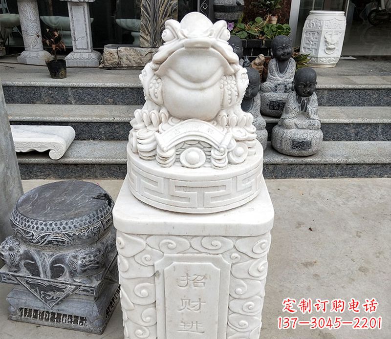 泰安金蟾立柱石雕招财动物雕塑