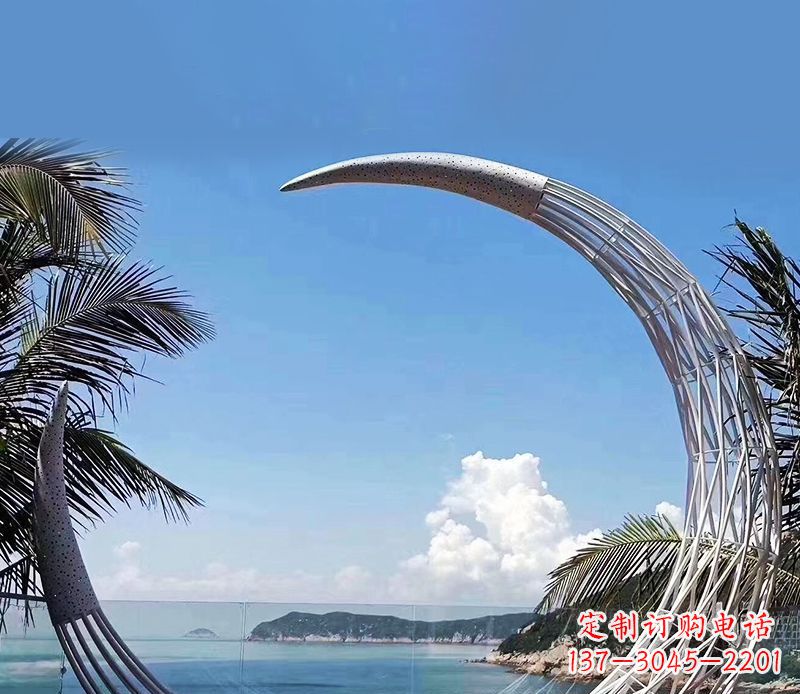 泰安无比耀眼的不锈钢月亮雕塑