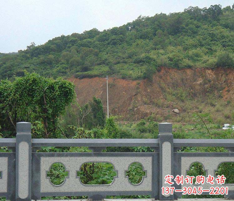 泰安景区仿古栏板石雕:展现华丽古典风格的雕塑艺术
