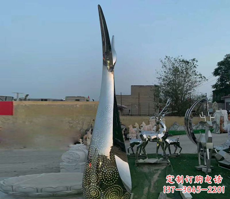泰安高雅优雅,中领雕塑定制不锈钢抽象天鹅雕塑