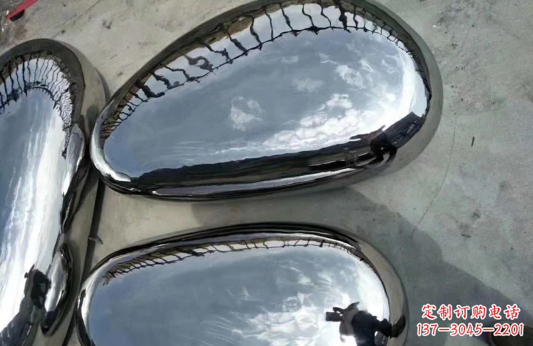 泰安镜面水滴不锈钢雕塑