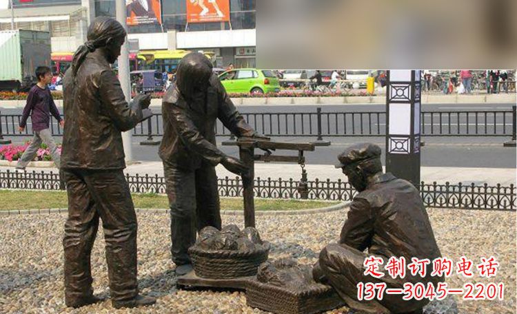 泰安灵动白菜雕塑生动展现可爱表情