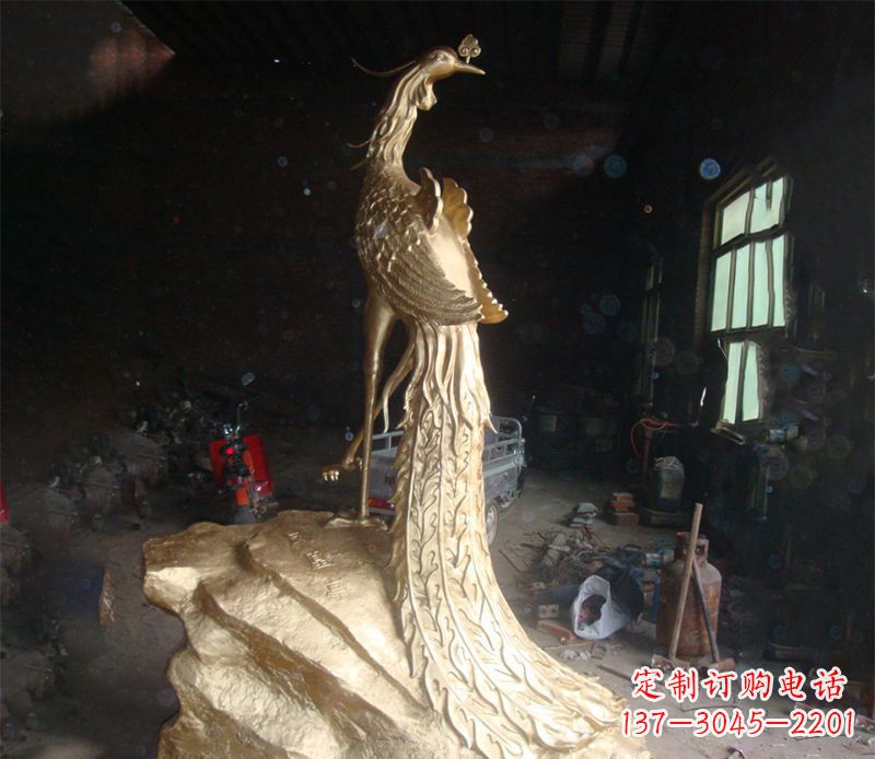 泰安精美制作的孔雀雕塑