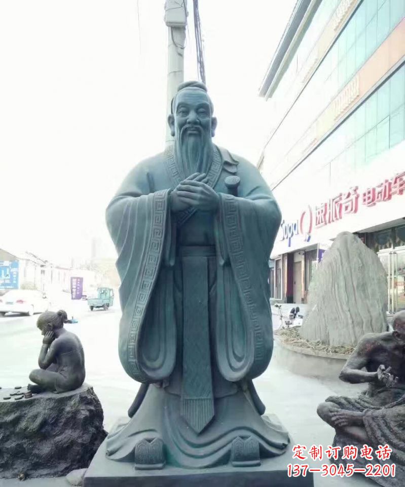 泰安拥有传统文化气息的精美孔子雕像