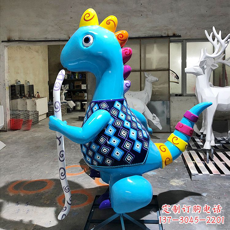 泰安蓝色的卡通恐龙玻璃钢美陈雕塑